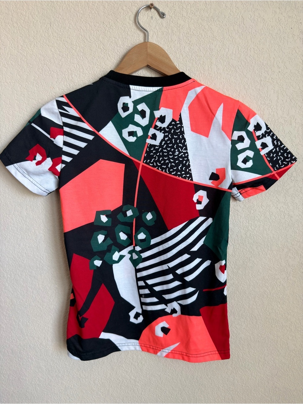 Adidas FARM Rio Graphic Tee XS Multicolor Abstract Print Athletic Shirt Top - Picture 8 of 11